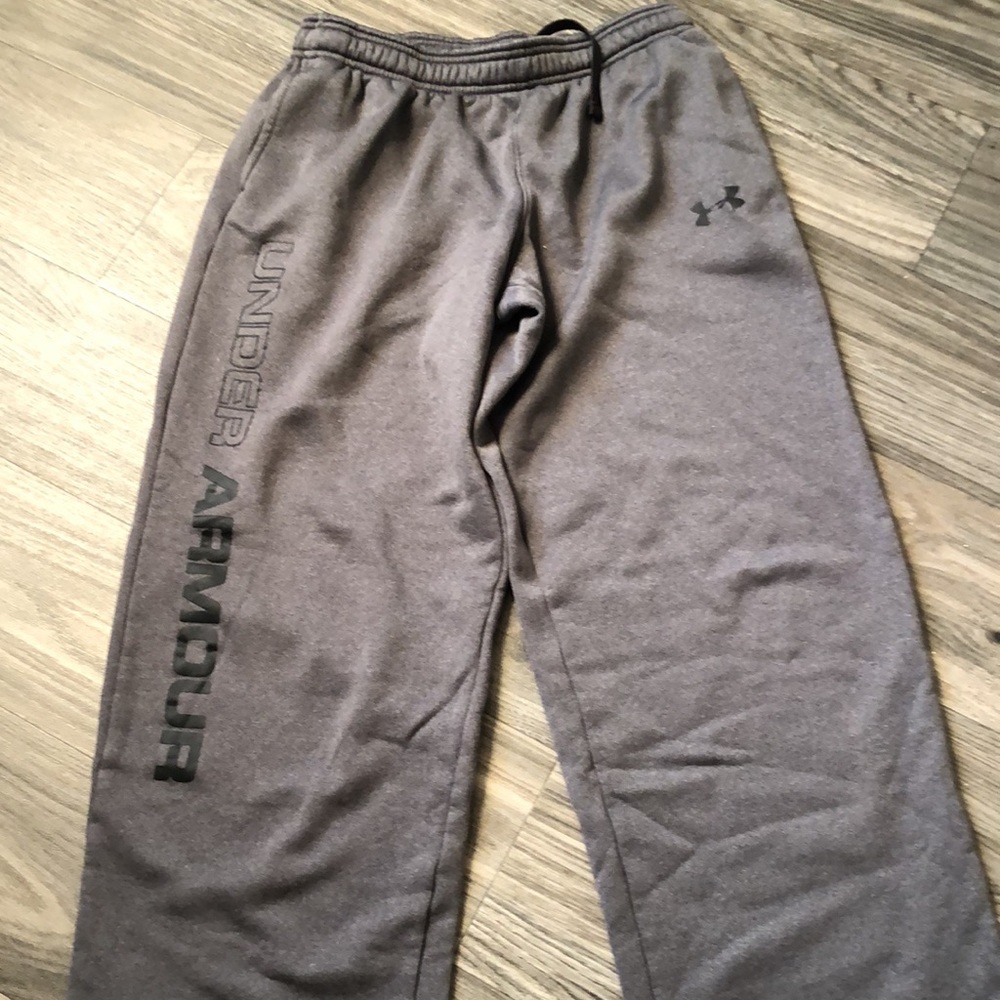 Boys Under Armour sweatpants - Picture 3 of 5